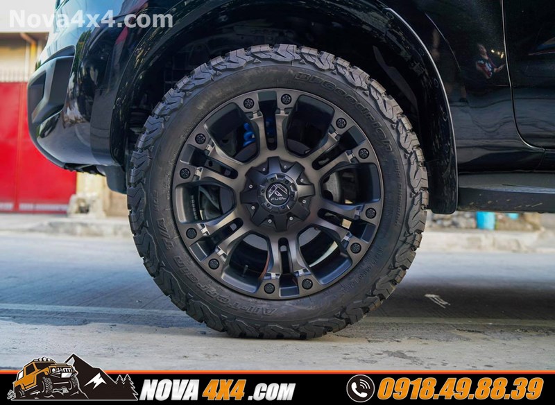 Thay mâm lốp Fuel Offroad cho xe bán tải Ford Ranger Biturbo 2019