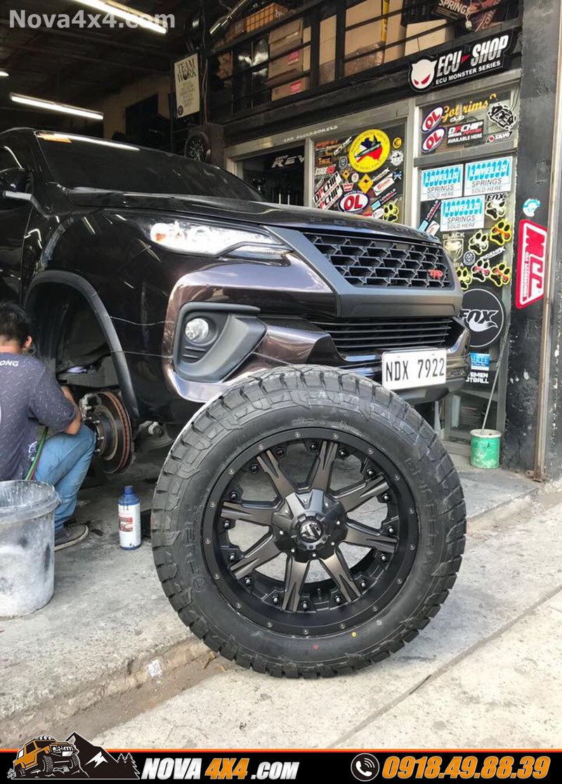 Xe bán tải Ford Ranger Wildtrak 2019 thay mâm độ 20 inch đẳng cấp