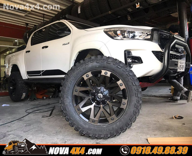 Độ mâm lốp Fuel Offroad cho xe bán tải Ford Ranger Wildtrak 2018 2019 2020