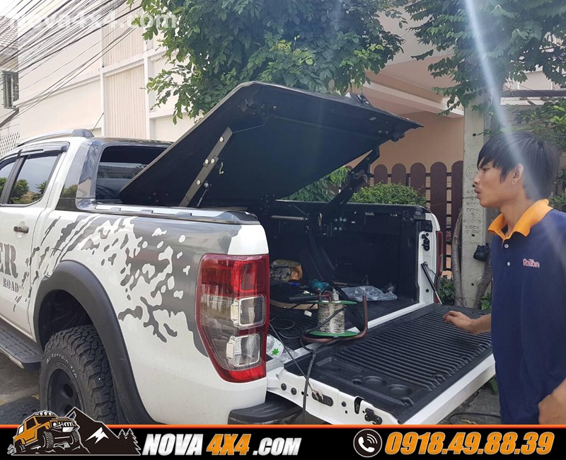 Nắp thùng thấp, cuộn, mềm, cao, Carryboy Topflip dành cho xe bán tải Ford Ranger Raptor Colorado chính hãng Thái Lan