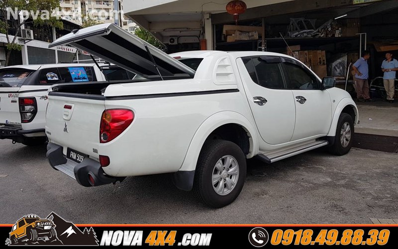  Nắp thùng xe dành cho Ford Ranger Wildtrak Triton cực hot trong năm 2019